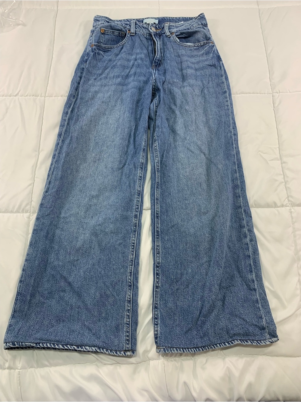 Preloved H&M jeans size 6